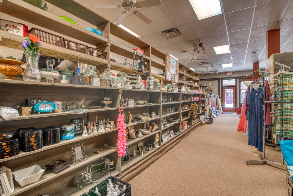 Photo #13: 101 West Laurel Avenue