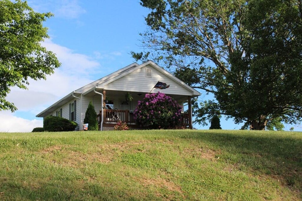 Photo #14: 30232 Lee Highway