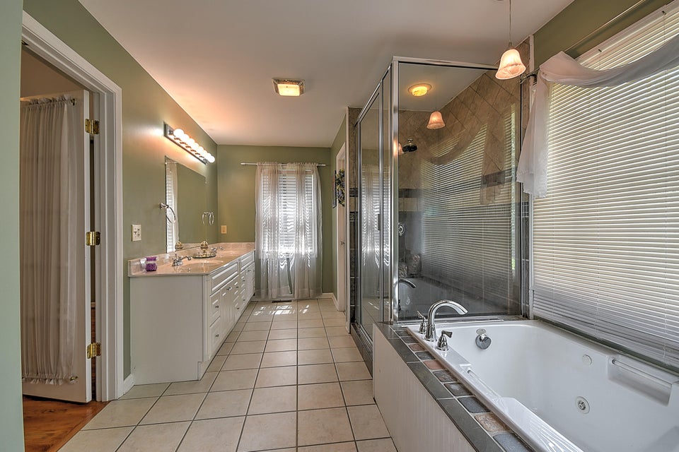 Photo #25: 3560 Ottway Road