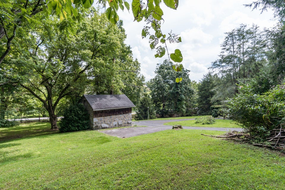 Photo #38: 2061 King College Road