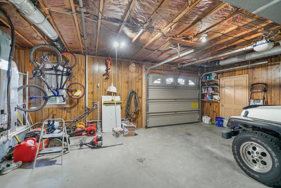 Photo #25: 910 Oakstone Drive
