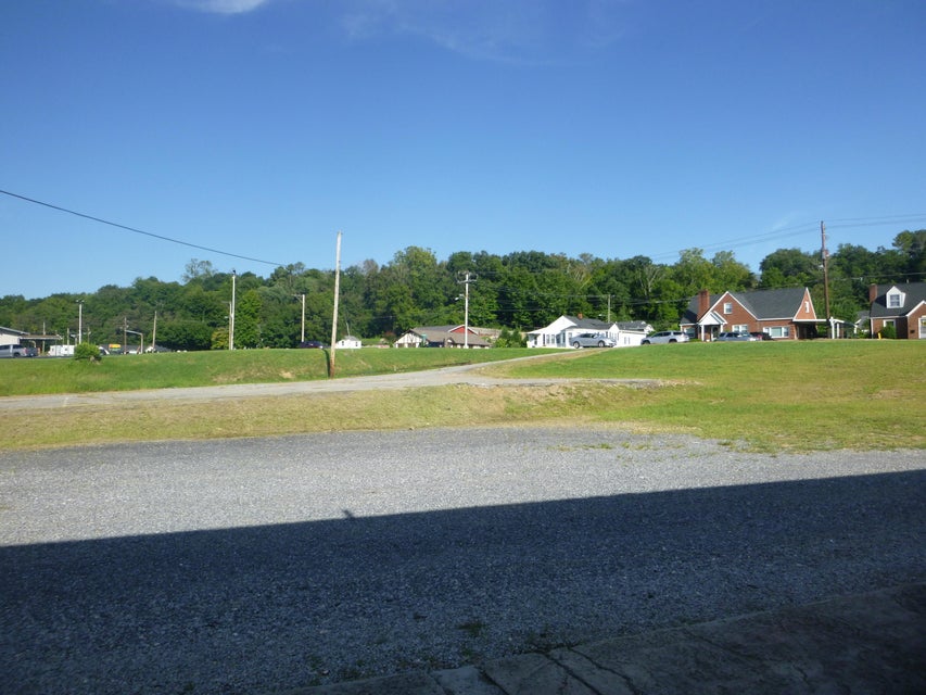 Photo #77: 3216 Memorial Boulevard