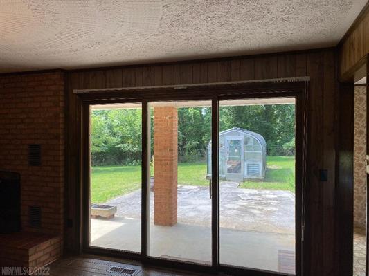 Photo #10: 3753 Morehead