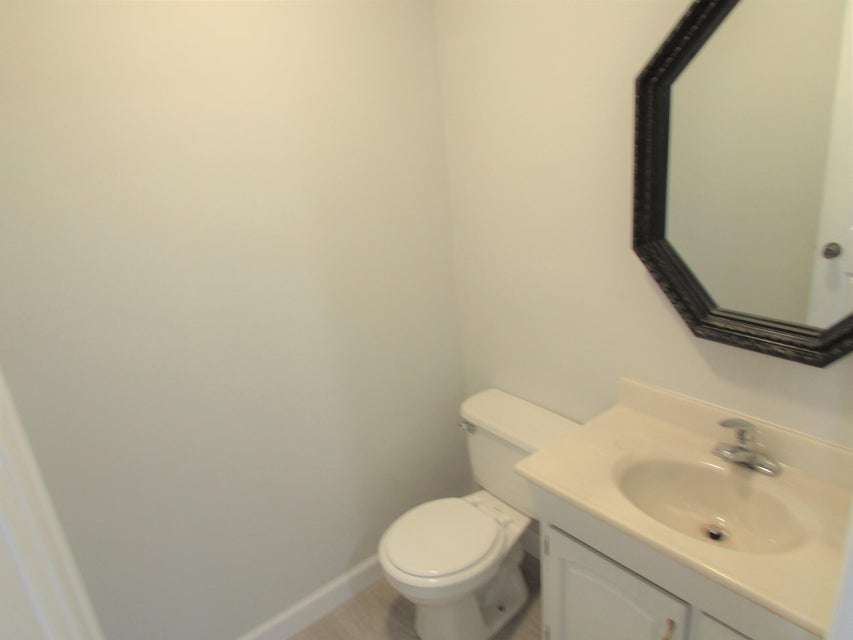 Photo #16: 711 Pine Street