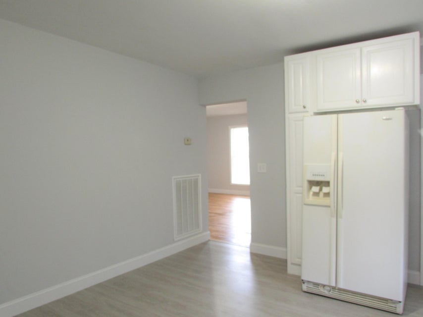 Photo #25: 711 Pine Street