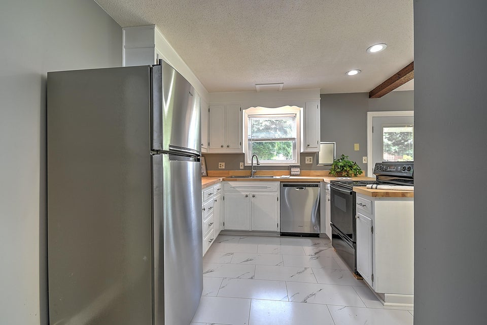 Photo #11: 313 Redstone Drive