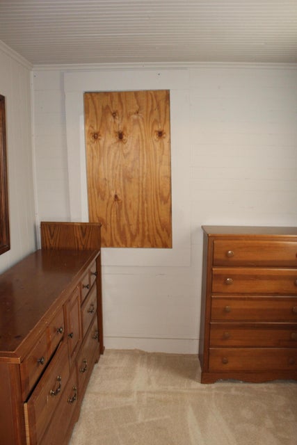 Photo #41: 3510 W. Walnut Street