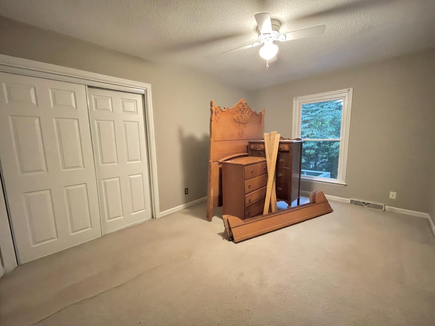 Photo #16: 2103 Evergreen Drive