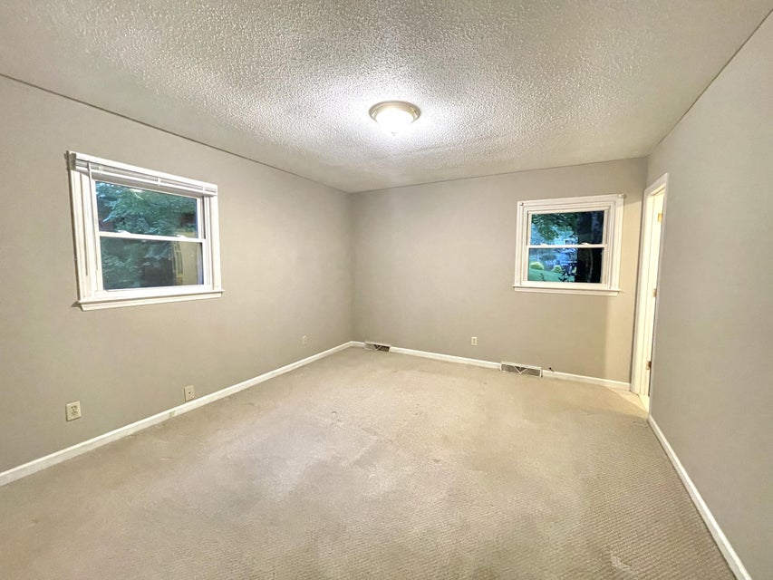 Photo #22: 2103 Evergreen Drive
