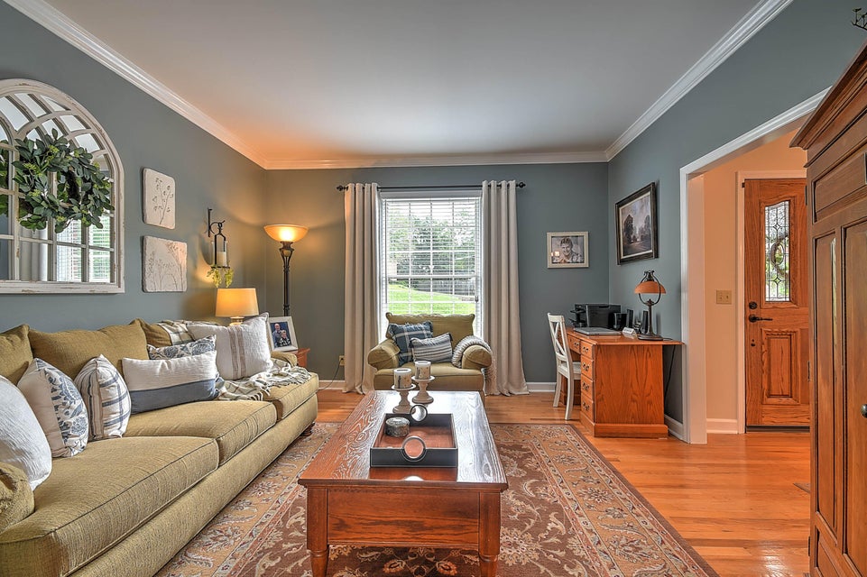 Photo #15: 1033 Kensington Lane