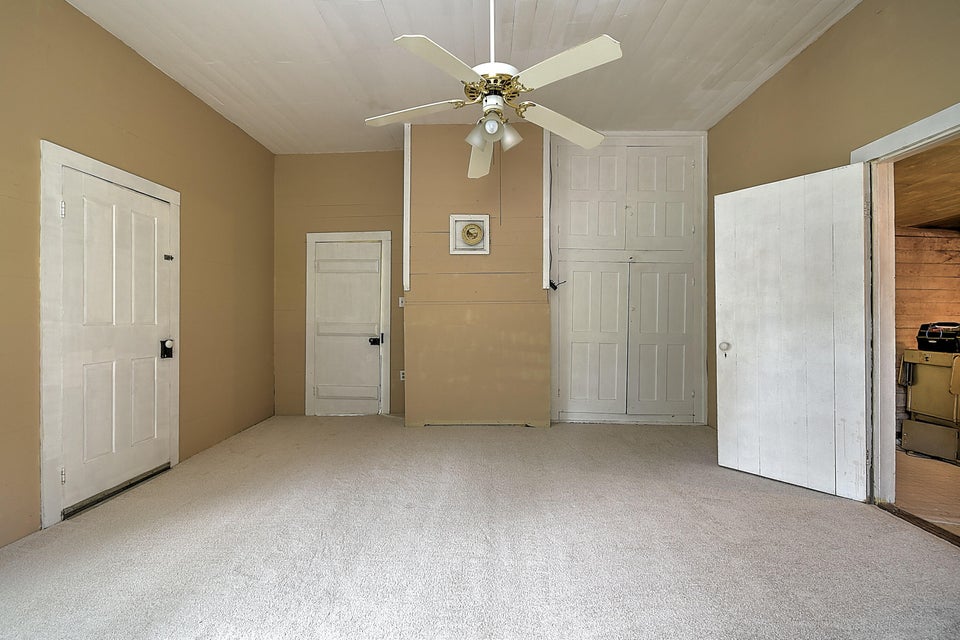 Photo #15: 370 Oakwood Road