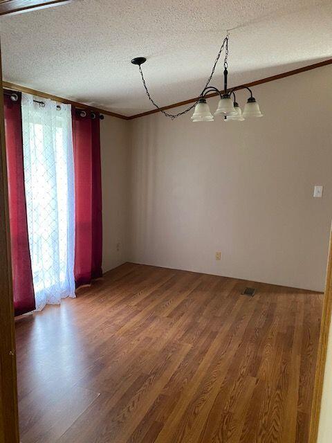 Photo #7: 424 1st Street