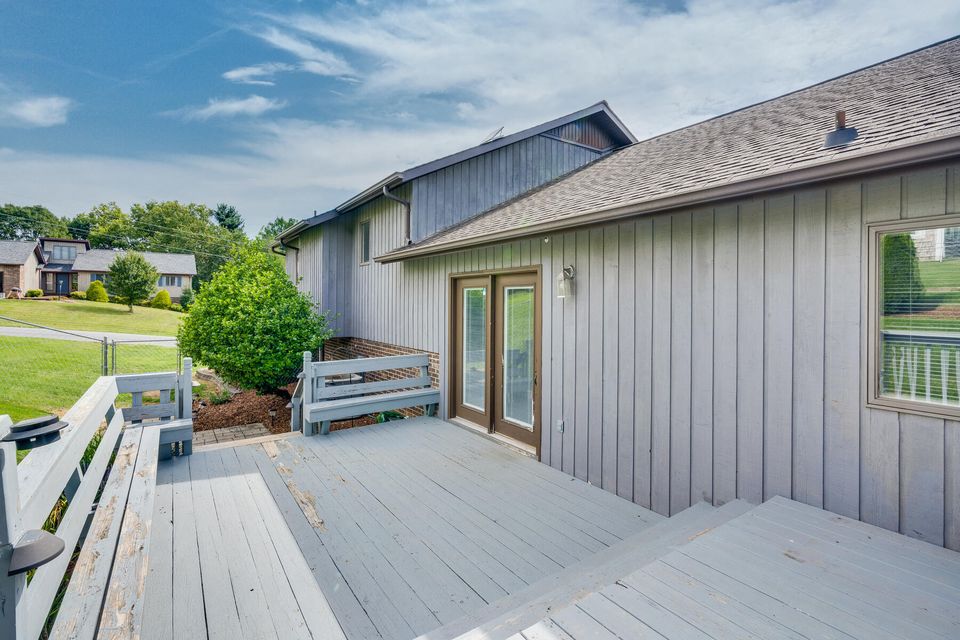 Photo #37: 424 Coralwood Drive