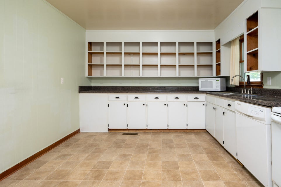 Photo #7: 104 Lynn Lane