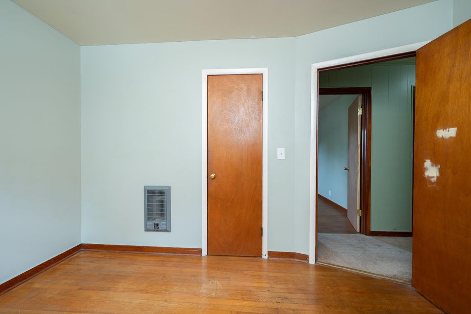 Photo #24: 104 Lynn Lane