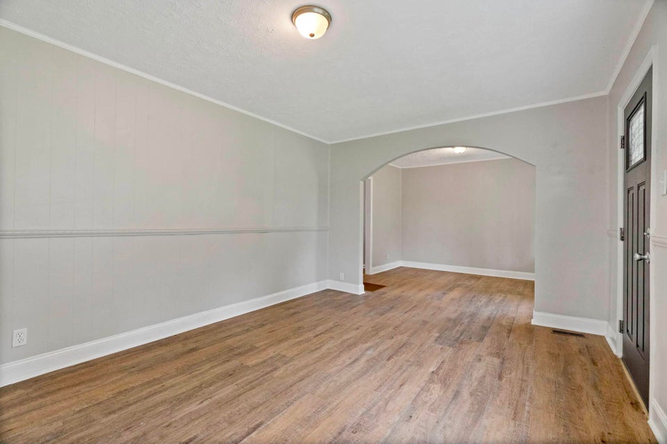 Photo #4: 1380 Ridgecrest Avenue