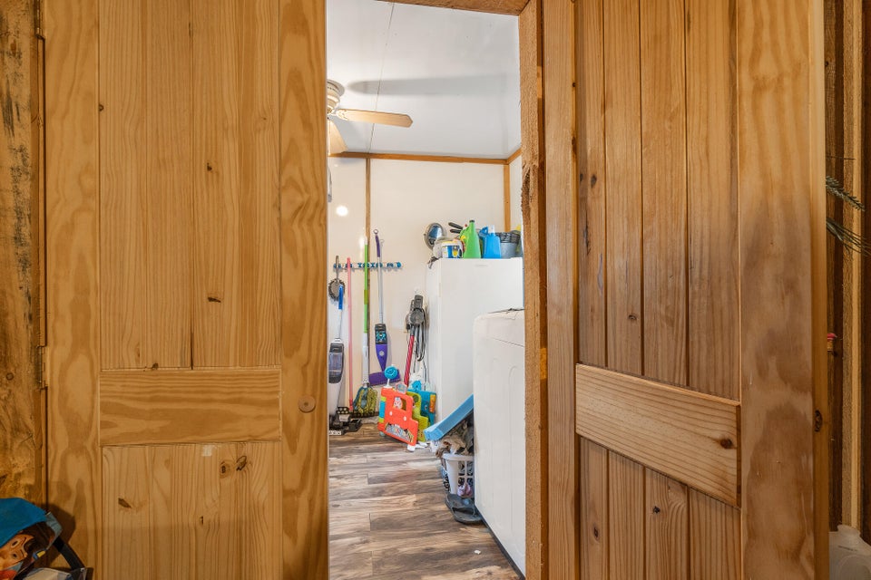 Photo #28: 770 Bernard Road