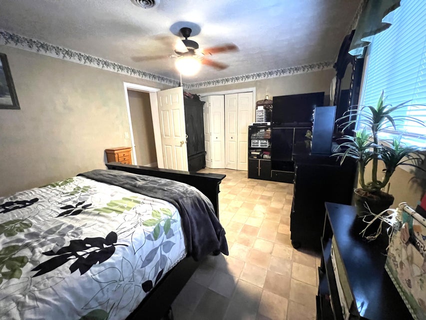 Photo #36: 163 Warren Drive