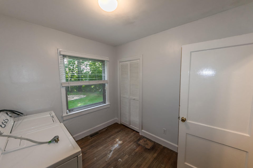 Photo #15: 104 Cunningham Street