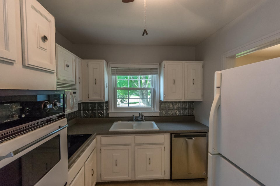 Photo #10: 104 Cunningham Street