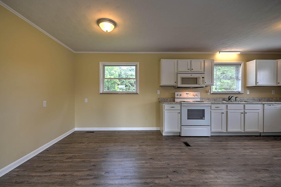Photo #8: 921 Martingale Drive