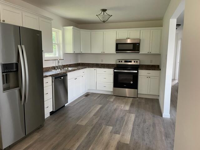 Photo #9: 1668 Elgin Drive