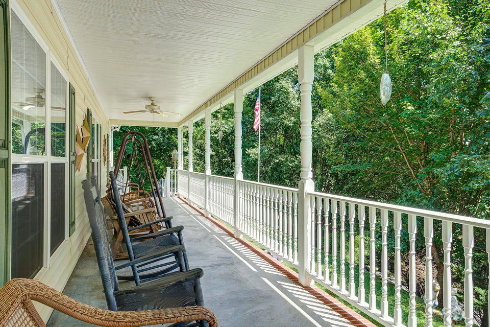 Photo #5: 1055 Hunting Hill Road