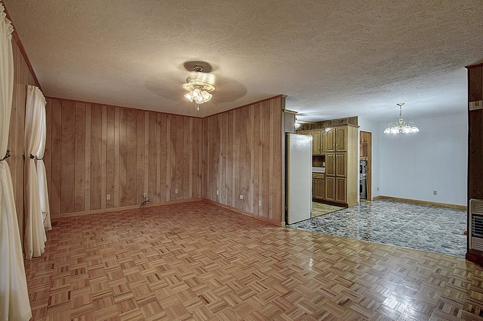 Photo #8: 106 Mountain View Circle