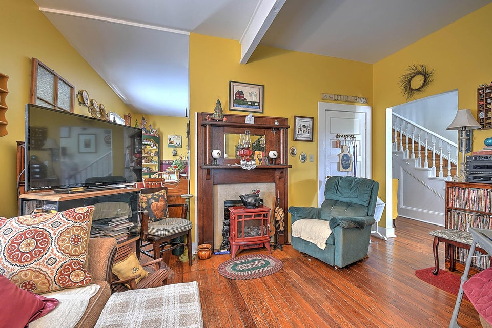 Photo #8: 812 Alabama Street
