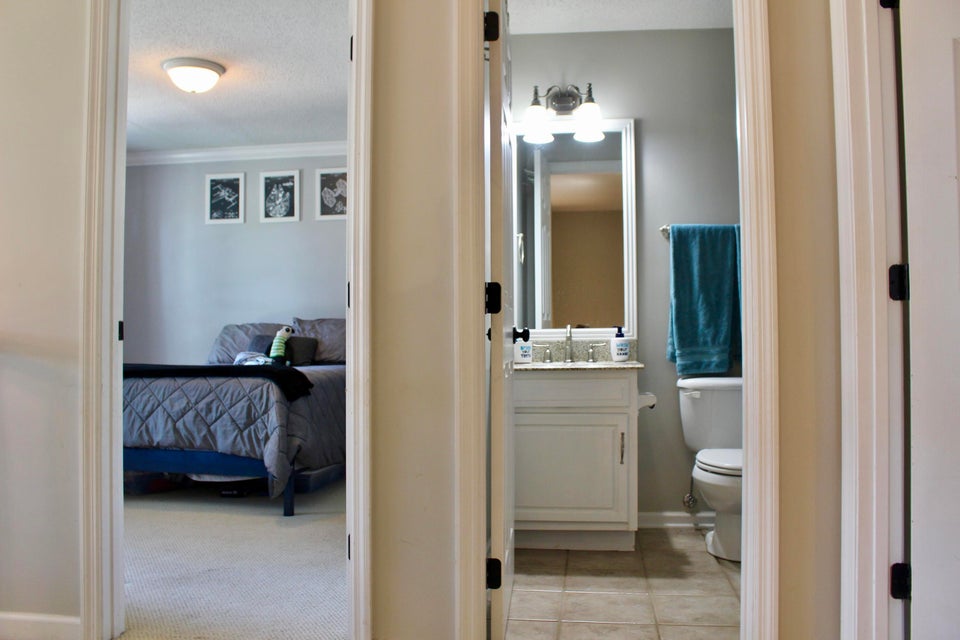 Photo #33: 1034 Mill Way Court
