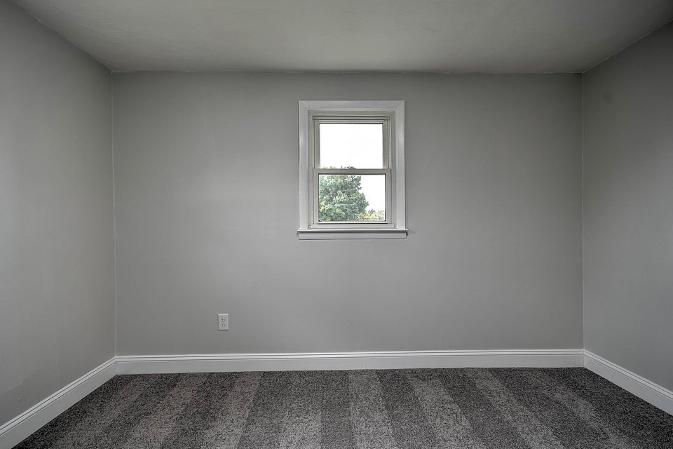 Photo #28: 3233 Bloomingdale Road
