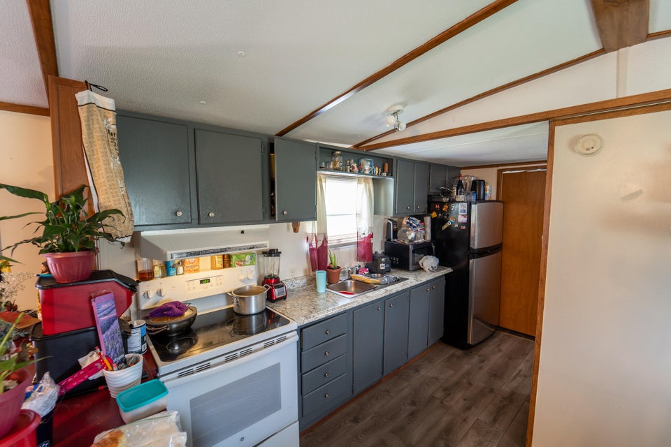 Photo #9: 220 Harper Road