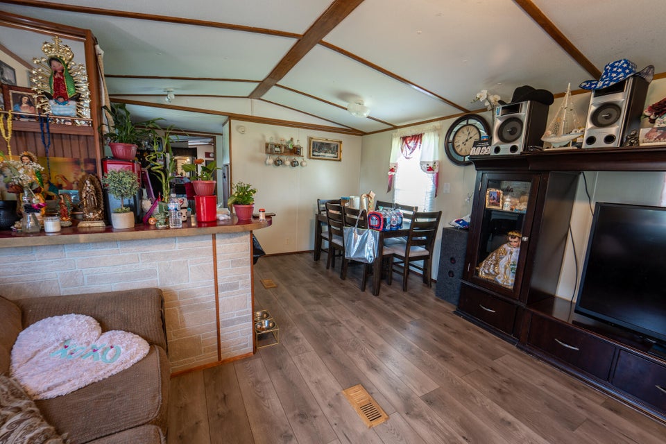 Photo #5: 220 Harper Road