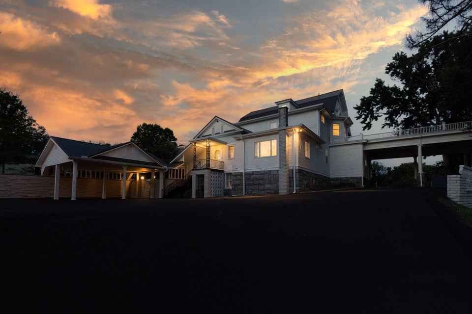 Photo #79: 920 Holston Avenue