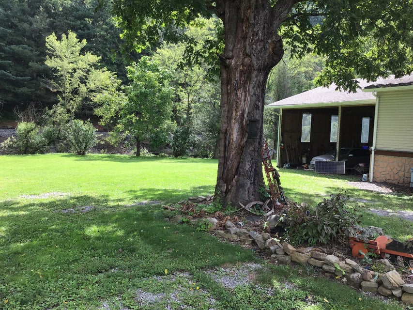 Photo #42: 828 Laurel Avenue