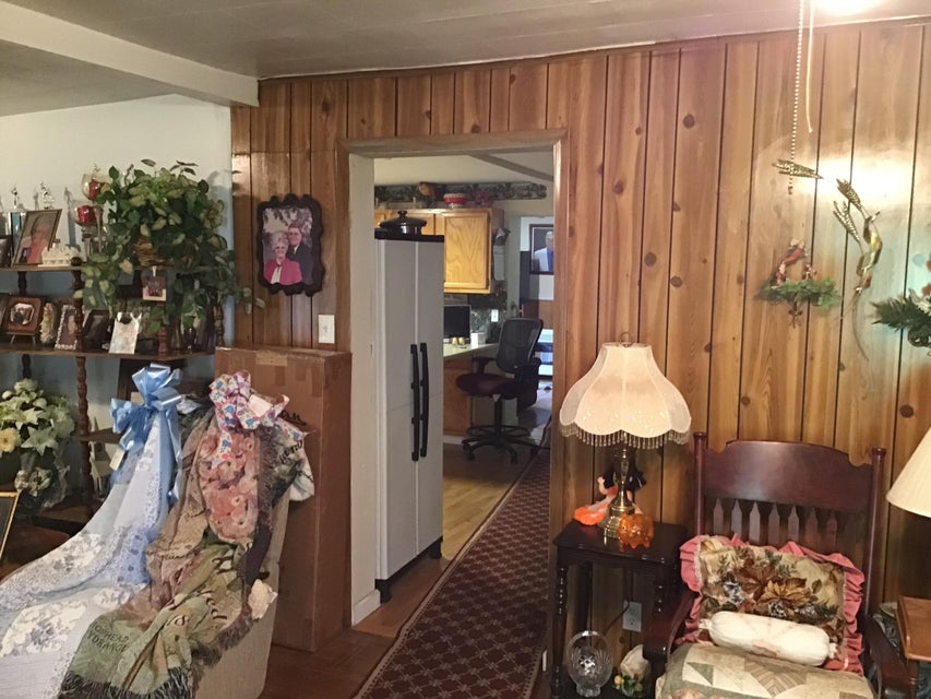 Photo #8: 828 Laurel Avenue