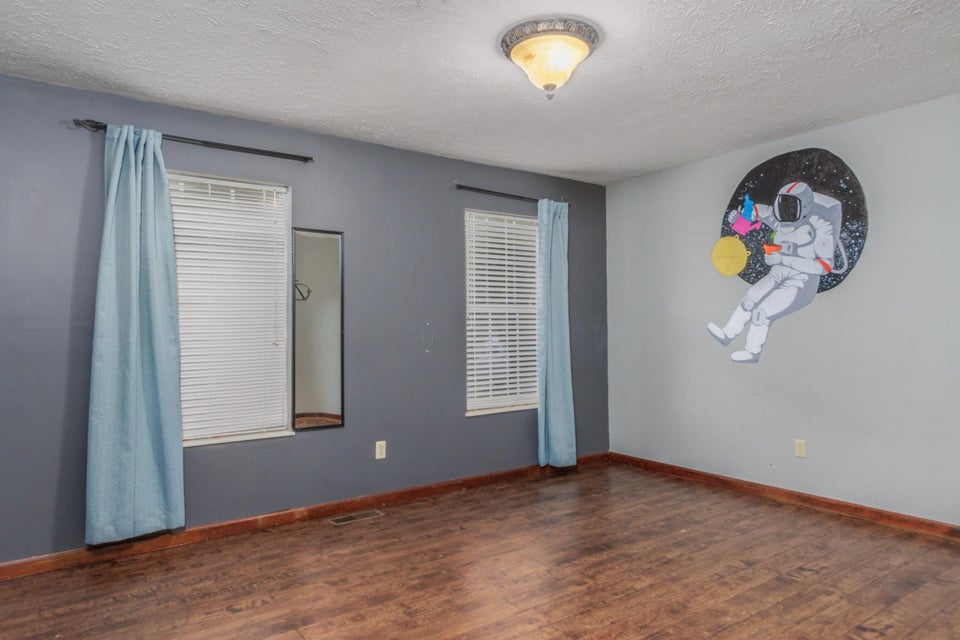 Photo #22: 2055 Seven Oaks Drive