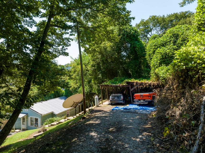 Photo #26: 131 Mullins Drive