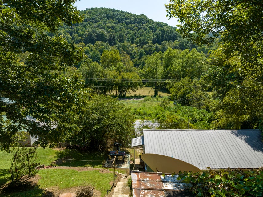 Photo #27: 131 Mullins Drive