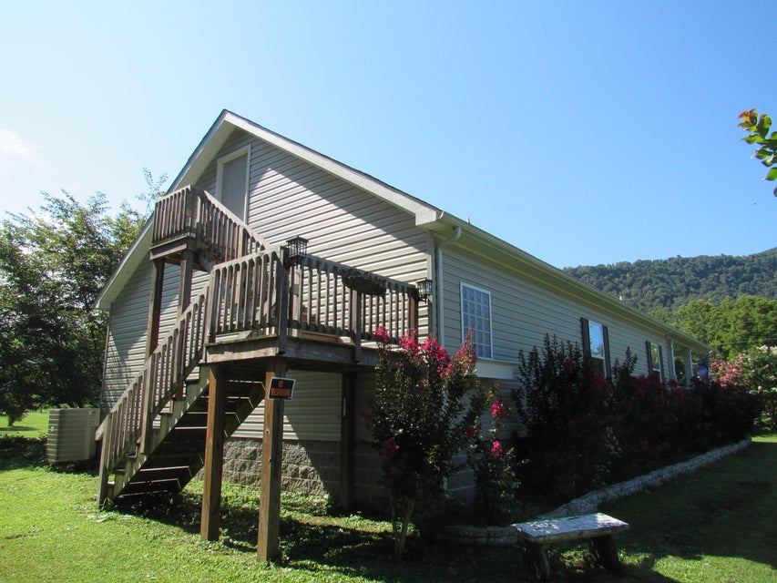 Photo #7: 4522 Leaning Pine Road