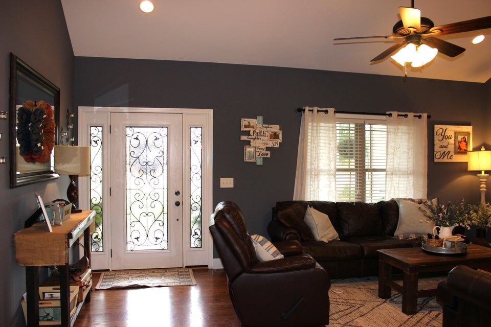 Photo #3: 199 Farmstead Lane