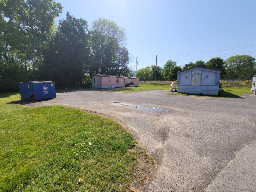 Photo #12: 89 Court Loop