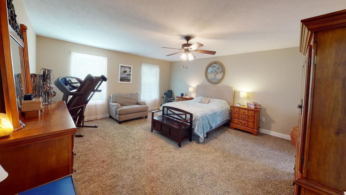 Photo #10: 934 Parkside Avenue