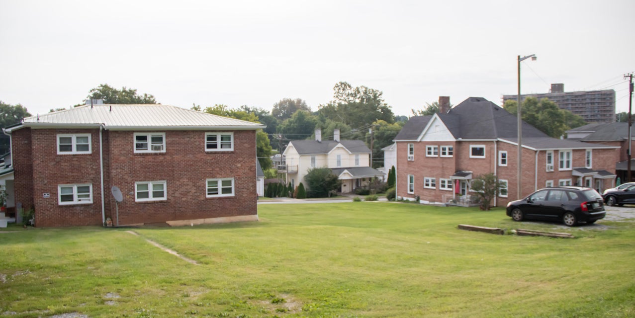 Photo #14: 518 6th Street