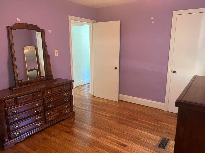 Photo #10: 1505 Valley Drive