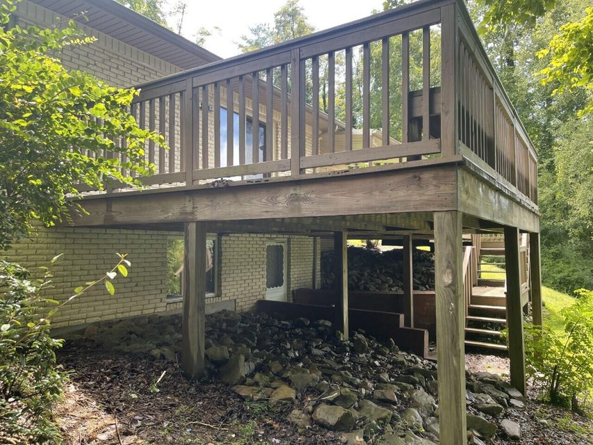 Photo #5: 1315 Oakwood Circle