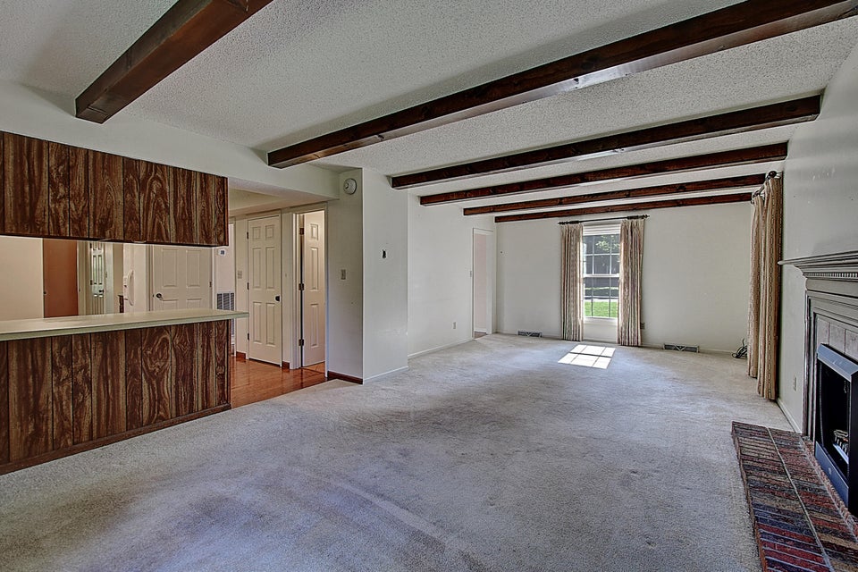 Photo #15: 2213 Kipping Street