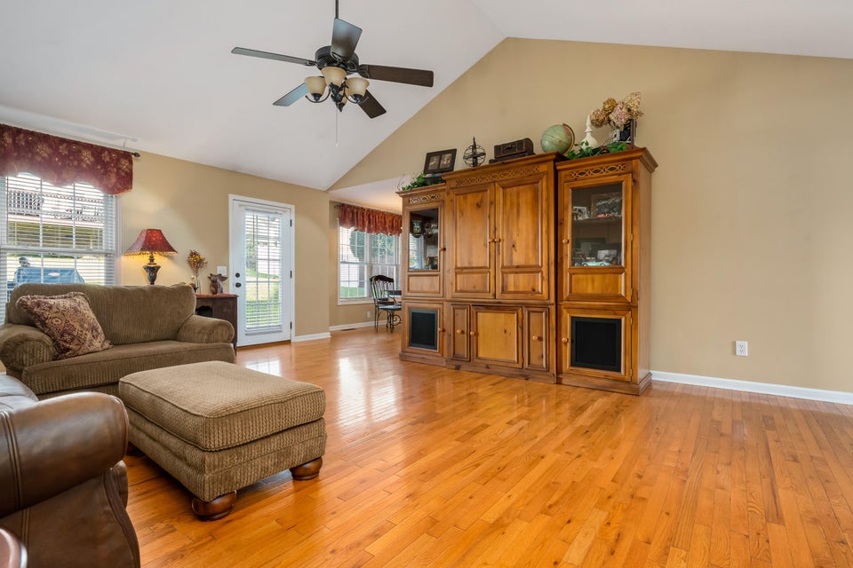 Photo #25: 105 Yarrow Drive
