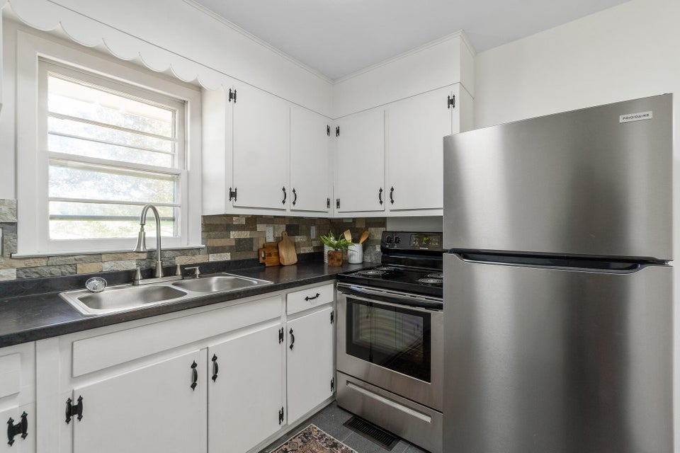 Photo #14: 605 Seaton Road