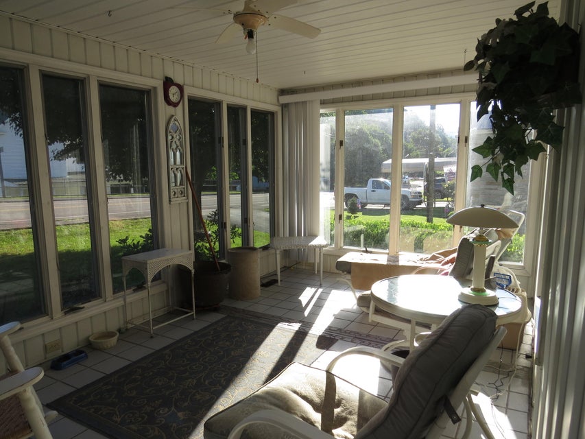 Photo #11: 711 Front Street